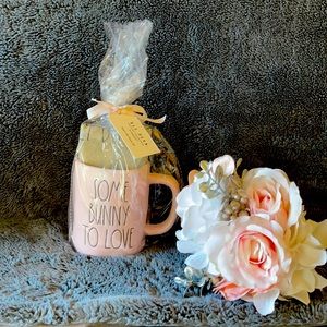 Mug and tea towel set